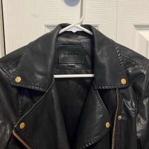 Black & gold leather jacket!